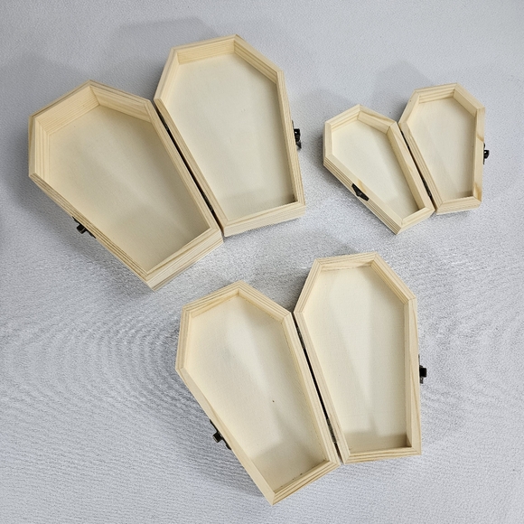 (3) Unfinished Wood Coffin Box - Picture 5 of 10